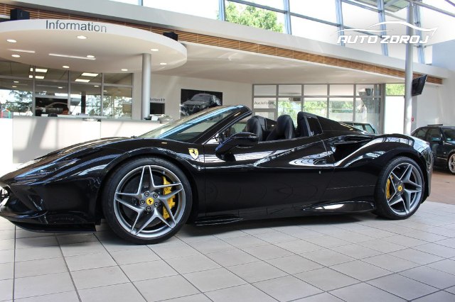 Ferrari F8 Spider 3.9 V8, 530kW, A7, 2d.