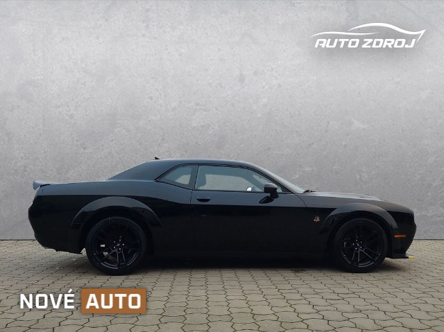 Dodge Challenger 6.4 V8, 362kW, A, 2d.