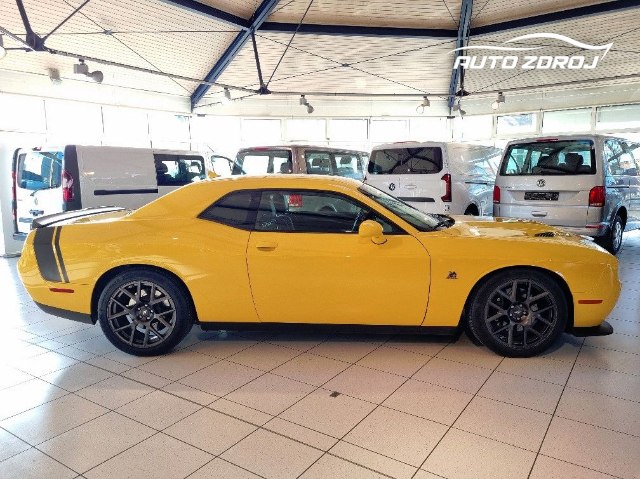 Dodge Challenger 6.4 V8, 362kW, A, 2d.