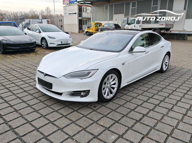 Tesla Model S 90D AWD, 386kW, A, 5d.