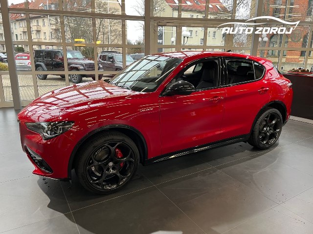 Alfa Romeo Stelvio Veloce Q4 2.0 Turbo, 206kW, A8, 5d.