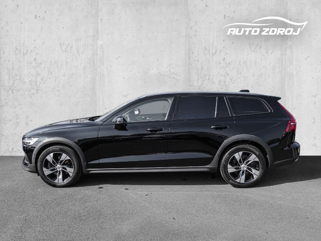 Volvo V60 Cross Country B4 D AWD, 145kW, A8, 5d.