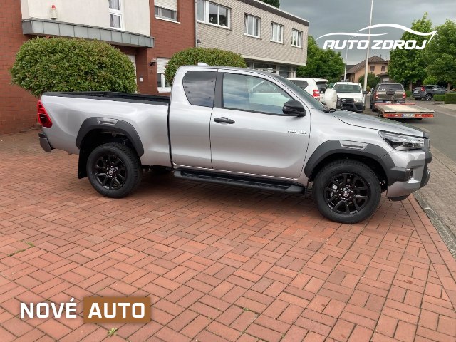 Toyota Hilux ExtraCab Invincible 2.8 D-4D 4WD, 150kW, A6, 5d.