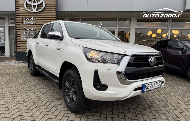 Toyota Hilux DoubleCab Comfort 2.4 D-4D 4WD, 110kW, A6, 5d.