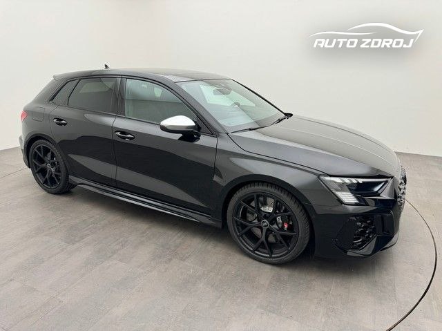 Audi RS3 Sportback 2.5 TFSI quattro S-tronic, 294kW, A7, 5d.
