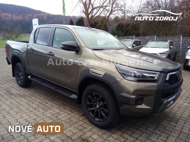 Toyota Hilux DoubleCab Invincible 2.8 D-4D 4WD, 150kW, A6, 5d.