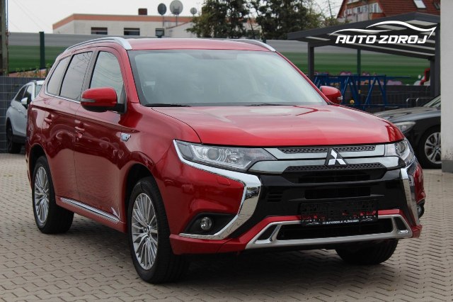 Mitsubishi Outlander Spirit 2.4 PHEV 4WD, 165kW, A, 5d.