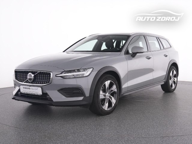 Volvo V60 Cross Country B4 D AWD, 145kW, A8, 5d.