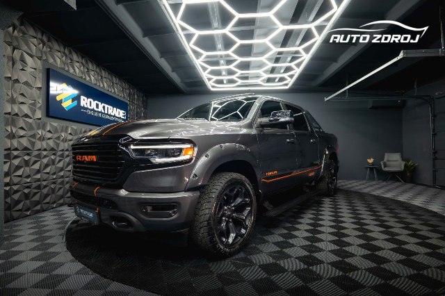 Dodge RAM Limited 5.7 HEMI V8 4x4, 295kW, A, 5d.