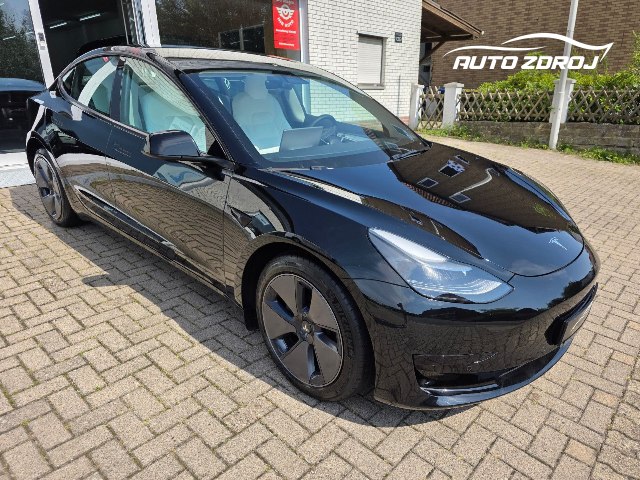 Tesla Model 3 BEV RWD, 239kW, A, 5d.