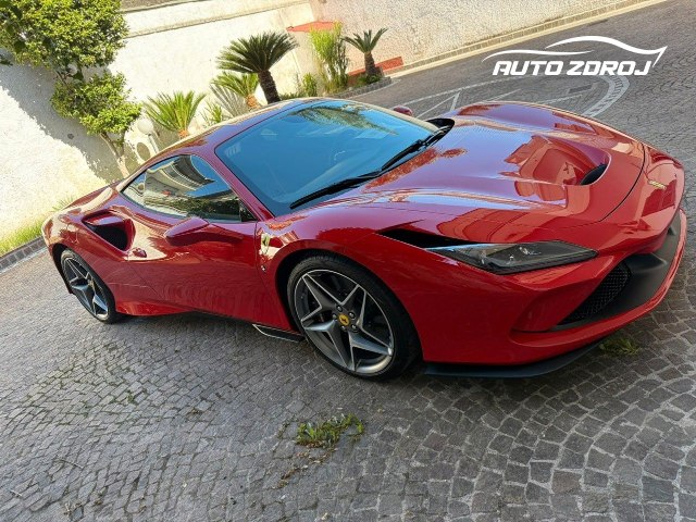 Ferrari F8 3.9 V8, 530kW, A7, 2d.