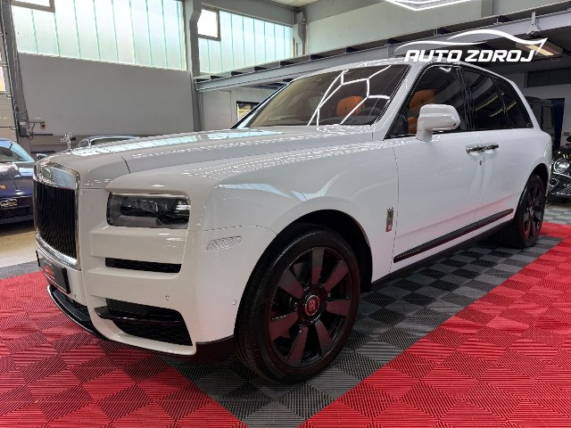 Rolls-Royce Cullinan 6.8 V12, 420kW, A8, 5d.
