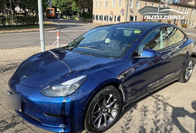 Tesla Model 3 Standard Range BEV RWD, 208kW, A, 5d.