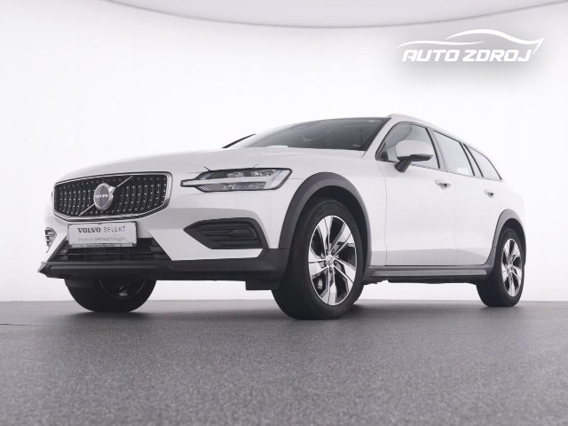 Volvo V60 Cross Country B4 D AWD, 145kW, A8, 5d.