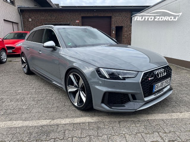 Audi RS4 Avant 2.9 TFSI quattro Tiptronic, 331kW, A8, 5d.