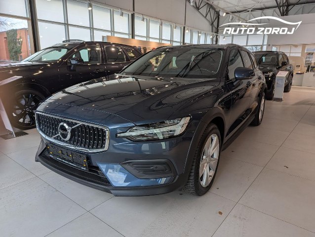 Volvo V60 Cross Country B4 D AWD, 145kW, A8, 5d.
