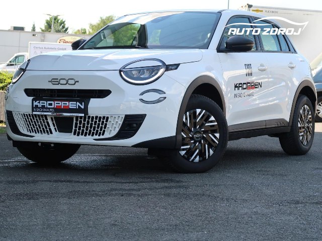Fiat 600 1.2 Hybrid, 74kW, A, 5d.
