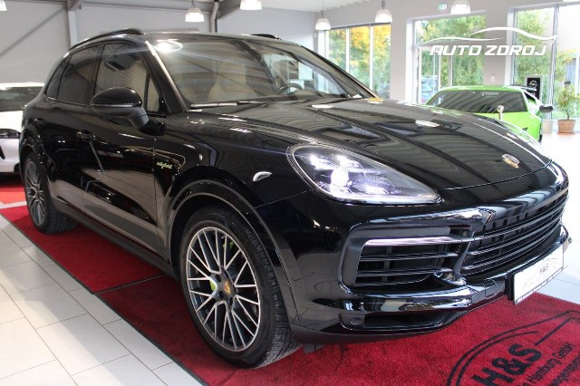 Porsche Cayenne 3.0 V6 E-Hybrid Tiptronic, 340kW, A8, 5d.