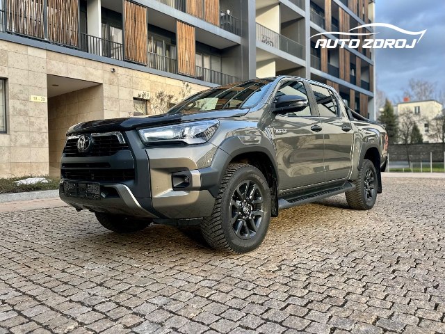 Toyota Hilux Invincible 2.8 D-4D 4WD, 150kW, A6, 5d.