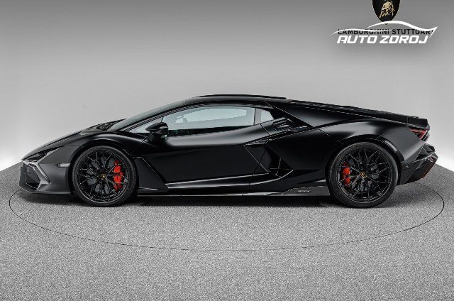 Lamborghini Revuelto 6.5 V12 HPEV, 747kW, A, 2d.