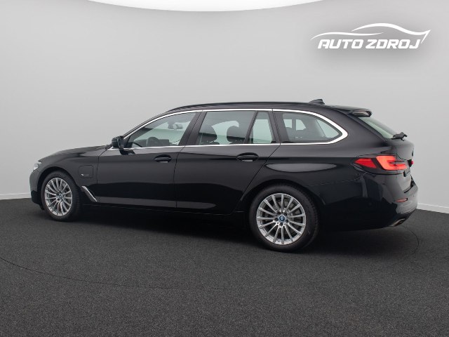 BMW rad 5 Touring M-Sportpaket 530e, 215kW, A8, 5d.