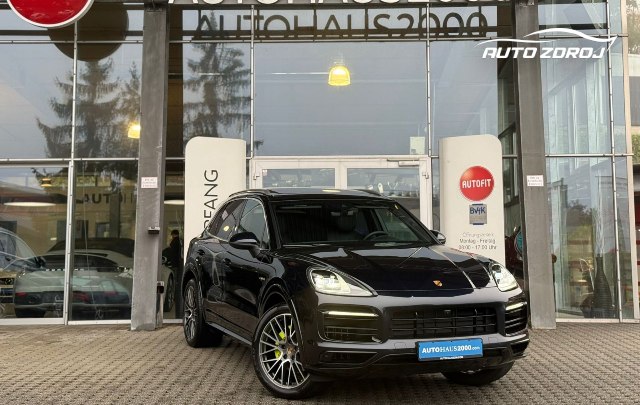 Porsche Cayenne 3.0 V6 E-Hybrid Tiptronic, 340kW, A8, 5d.