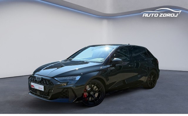 Audi RS3 Sportback 2.5 TFSI quattro S-tronic, 294kW, A7, 5d.