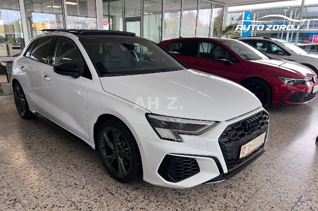 Audi S3 Sportback TFSI quattro S-tronic, 228kW, A7, 5d.