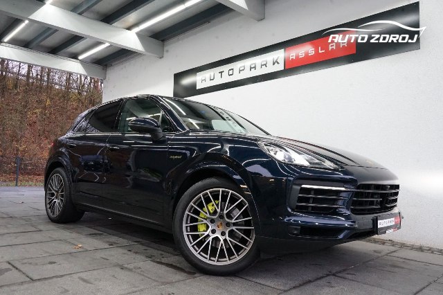 Porsche Cayenne 3.0 V6 E-Hybrid Platinum Edition Tiptronic, 340kW, A8, 5d.