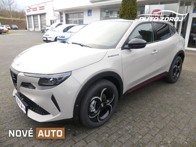 Alfa Romeo Junior Ibrida 1.2 VGT, 100kW, A, 5d.
