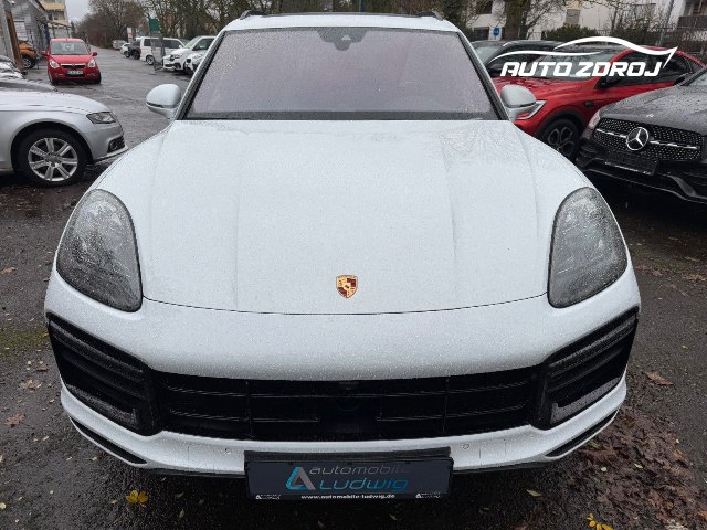 Porsche Cayenne Turbo Tiptronic, 404kW, A8, 5d.