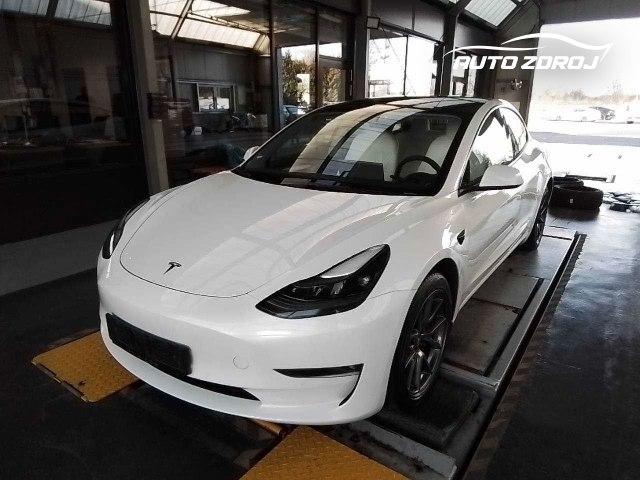 Tesla Model 3 Long Range Dual Motor AWD, 366kW, A, 5d.