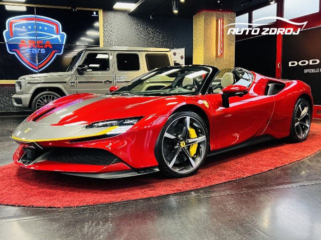 Ferrari SF90 Spider 4.0 V8, 735kW, A8, 2d.