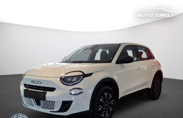 Fiat 600 Hybrid 1.2T, 74kW, A, 5d.