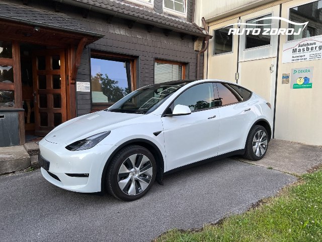 Tesla Model Y SR RWD, 220kW, A, 5d.