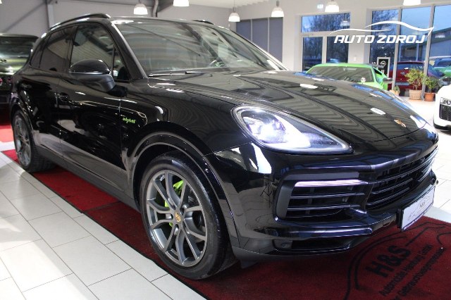 Porsche Cayenne 3.0 V6 E-Hybrid Platinum Edition Tiptronic, 340kW, A8, 5d.
