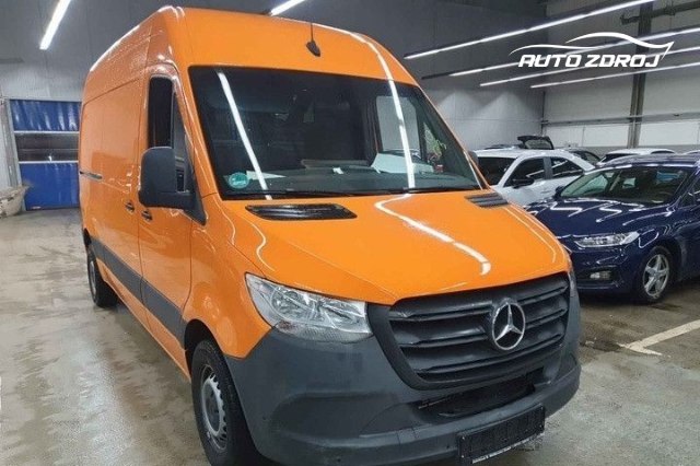Mercedes-Benz Sprinter 211 CDI, 84kW, M