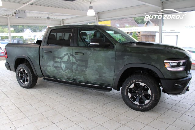 Dodge RAM 5.7 HEMI V8 4x4, 295kW, A, 5d.