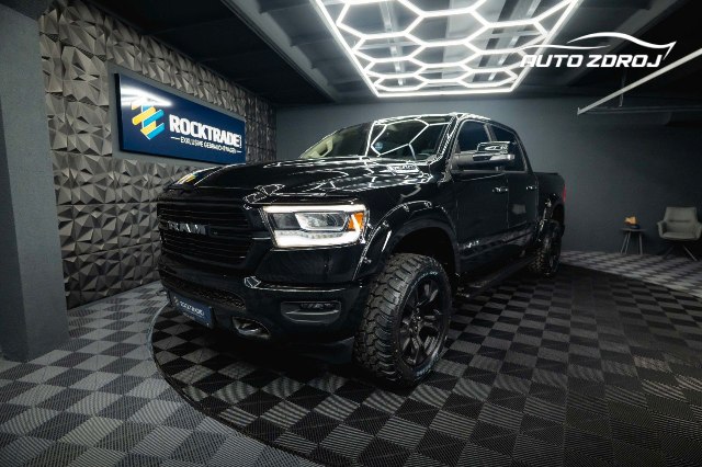 Dodge RAM 5.7 HEMI V8 4x4, 295kW, A, 5d.