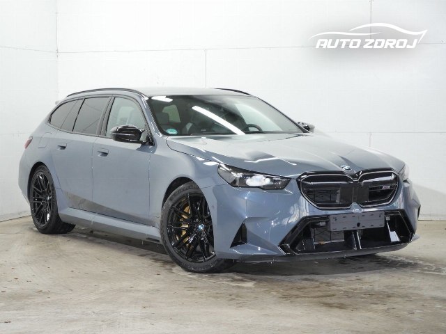 BMW M5 Touring V8 PHEV xDrive, 535kW, A8, 5d.
