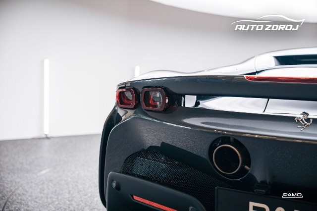 Ferrari SF90 4.0 V8, 735kW, A, 2d.
