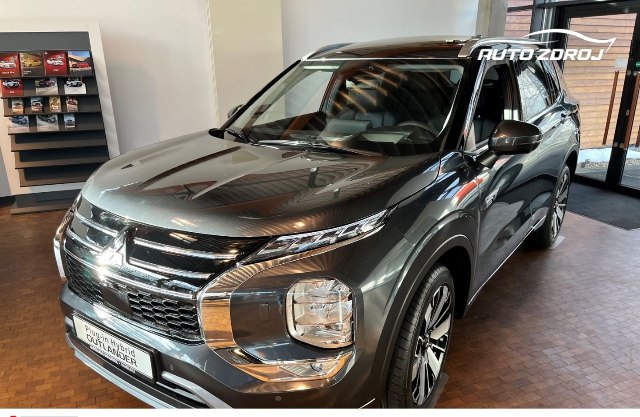 Mitsubishi Outlander PHEV 4WD, 225kW, A, 5d.