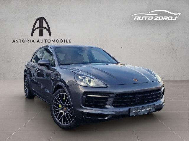 Porsche Cayenne 3.0 V6 E-Hybrid Tiptronic, 340kW, A8, 5d.