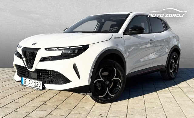 Alfa Romeo Junior Ibrida 1.2 VGT, 100kW, A, 5d.