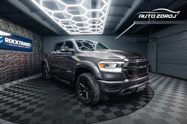 Dodge RAM 5.7 HEMI V8 4x4, 295kW, A, 5d.