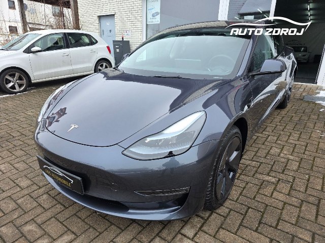 Tesla Model 3 Long Range BEV RWD, 208kW, A, 5d.