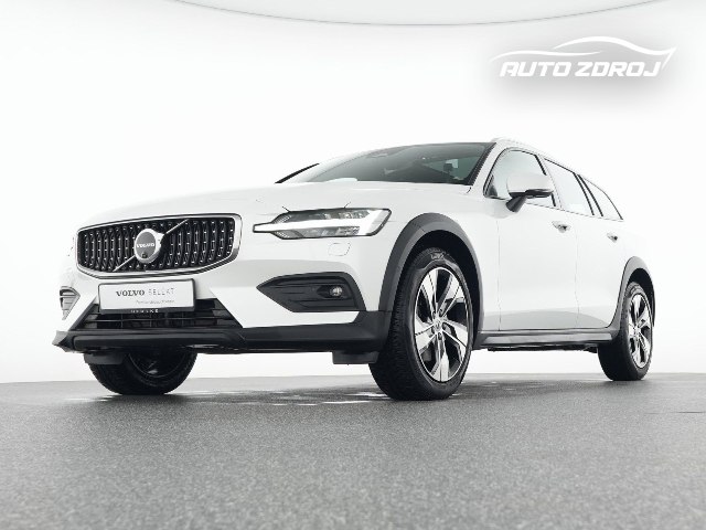 Volvo V60 Cross Country B4 D AWD, 145kW, A8, 5d.
