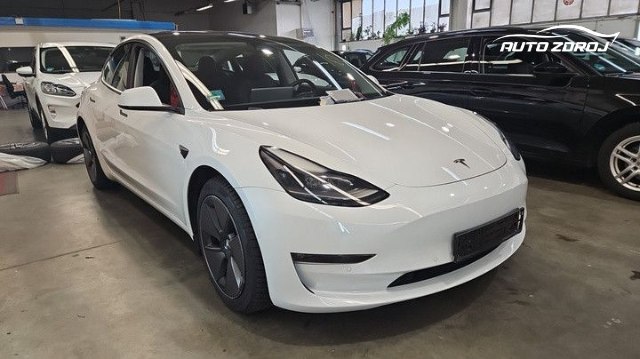 Tesla Model 3 Long Range Dual Motor AWD, 366kW, A, 5d.