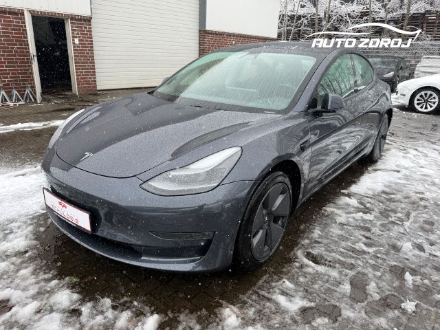 Tesla Model 3 Dual Motor AWD, 366kW, A, 5d.