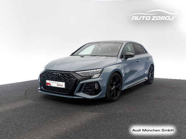 Audi RS3 Sportback 2.5 TFSI quattro S-tronic, 294kW, A7, 5d.
